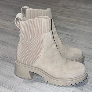 Steve Madden Holley Chelsea Boots
